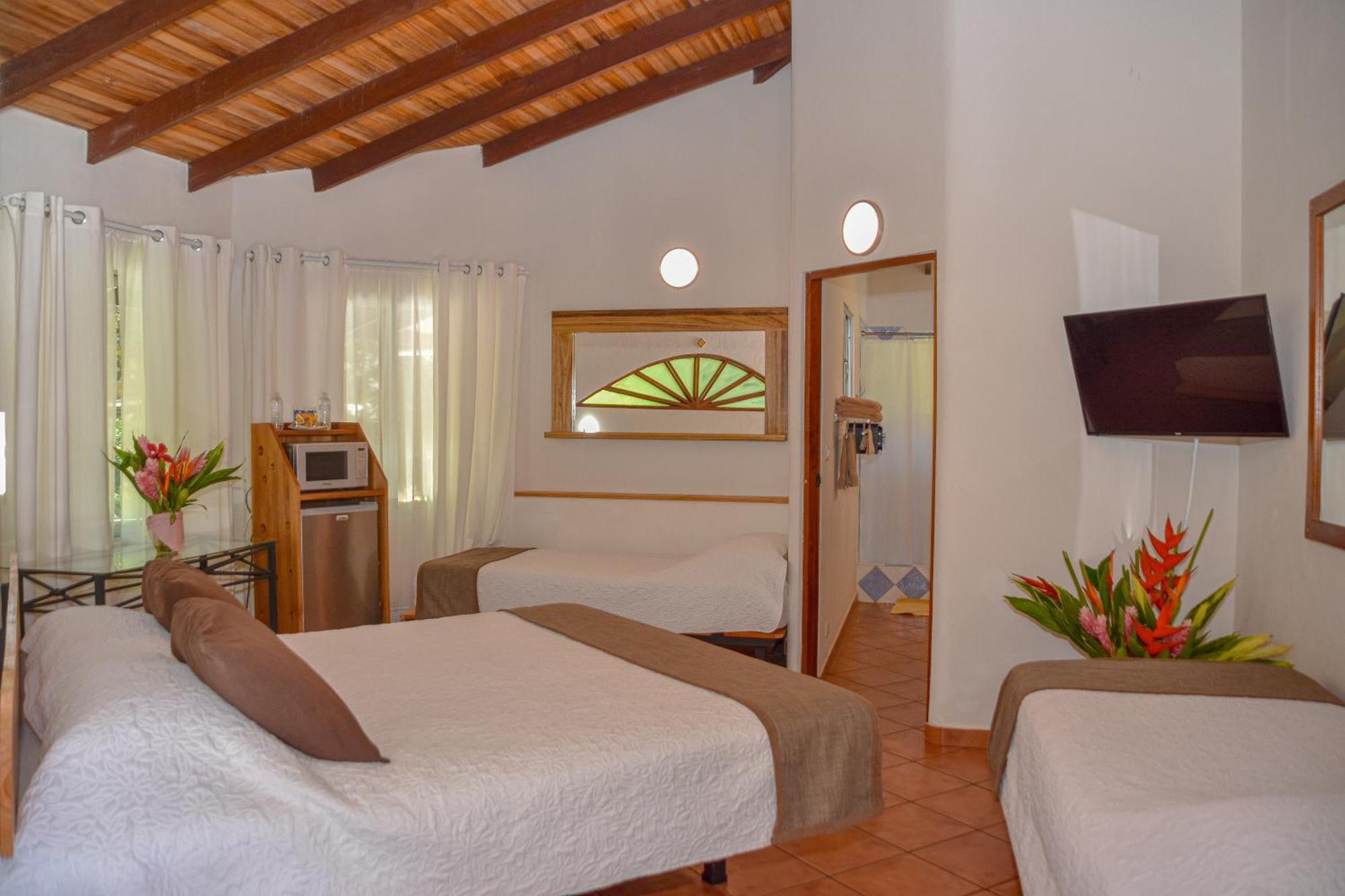 Hotel Luna Llena Тамариндо Экстерьер фото